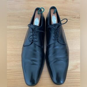 Prada men’s black leather lace up dress shoes